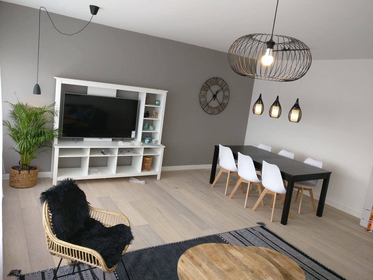 Almond Blossoms: rental property interior design in Amsterdam, photo 1 of 17