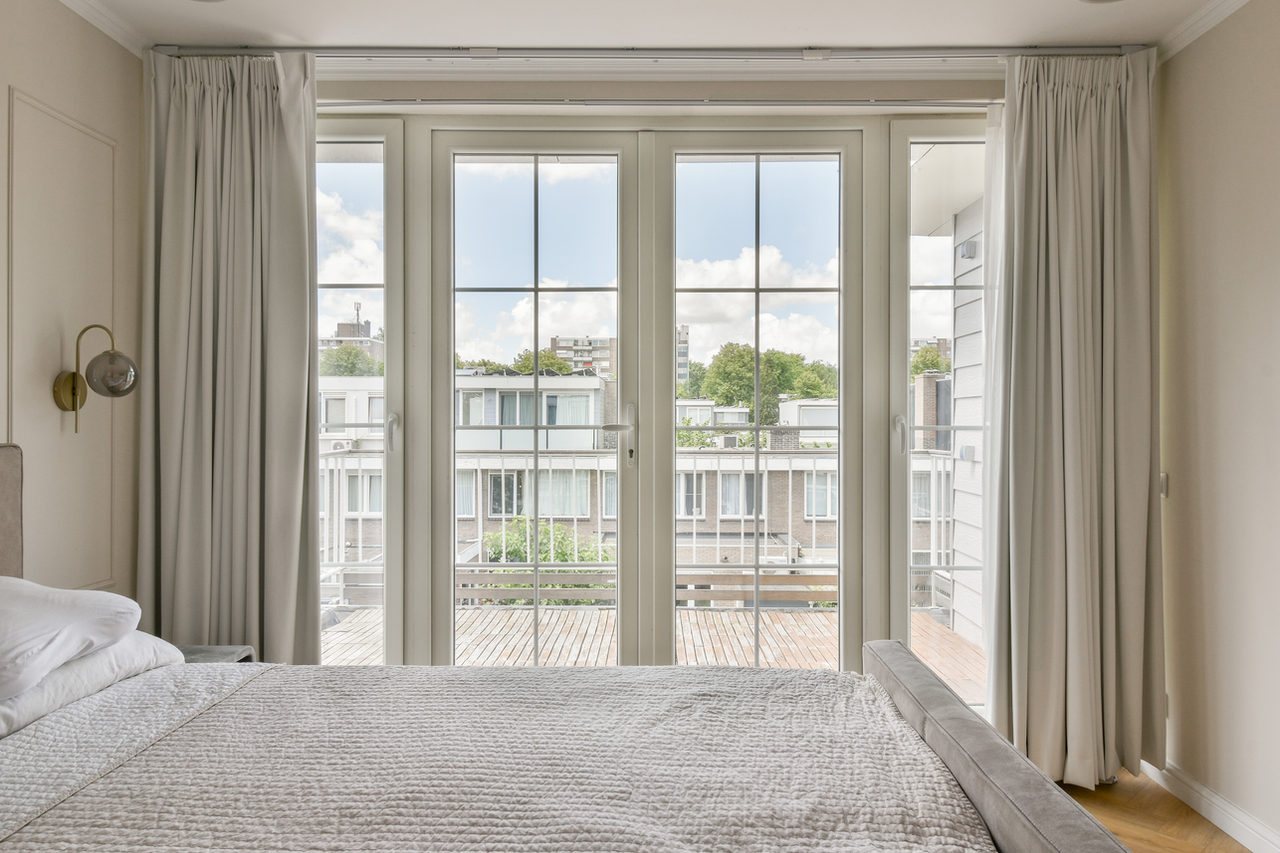 Master bedroom, Golden Sands in Amsterdam