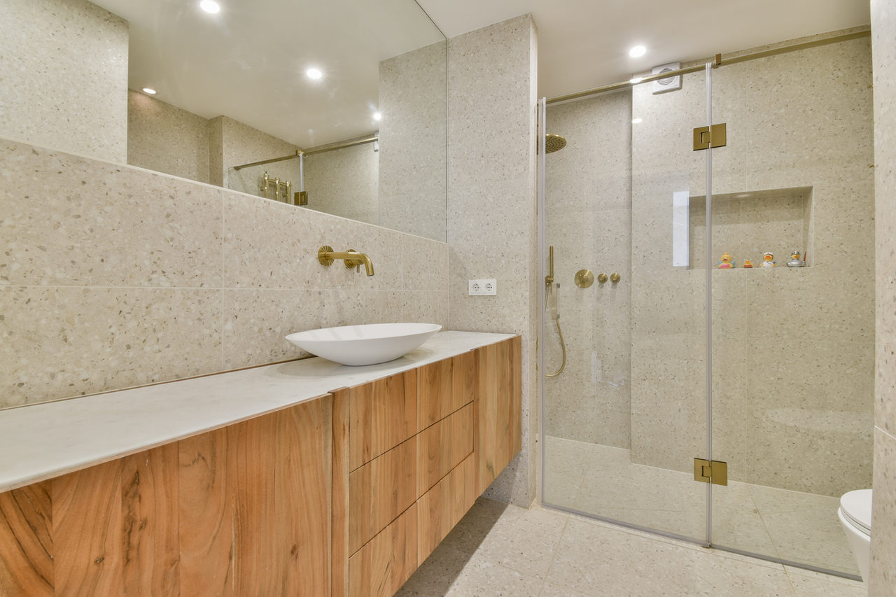 Terrazzo and gold bathroom, Golden Sands in Amsterdam
