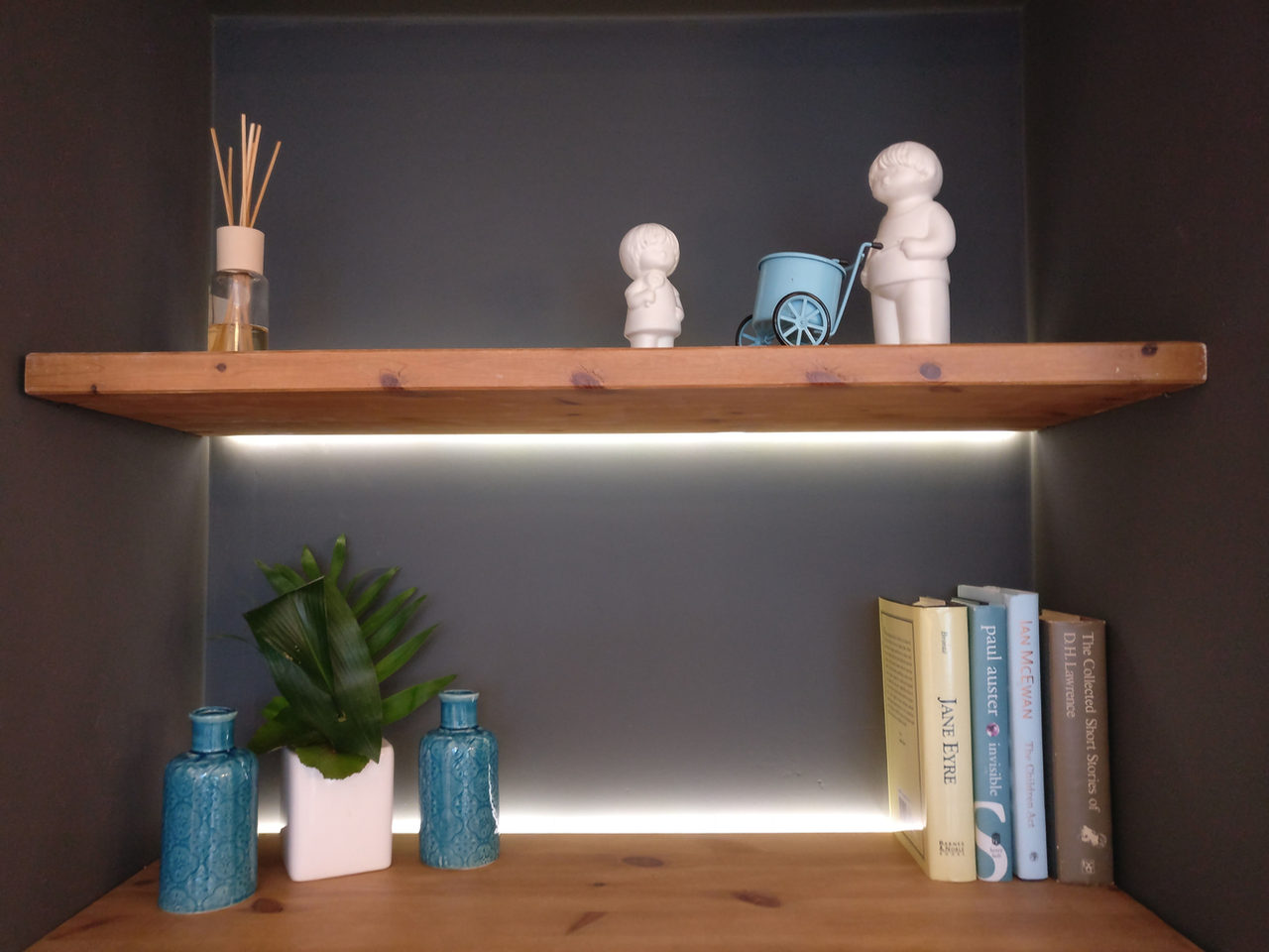 Black Brick Fireplace: rental property interior design in Amsterdam, photo 7 of 26