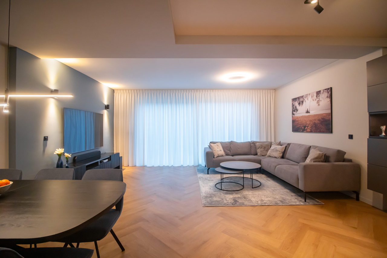 Cloudy blue: home interior design in Amstelveen, photo 6 of 31