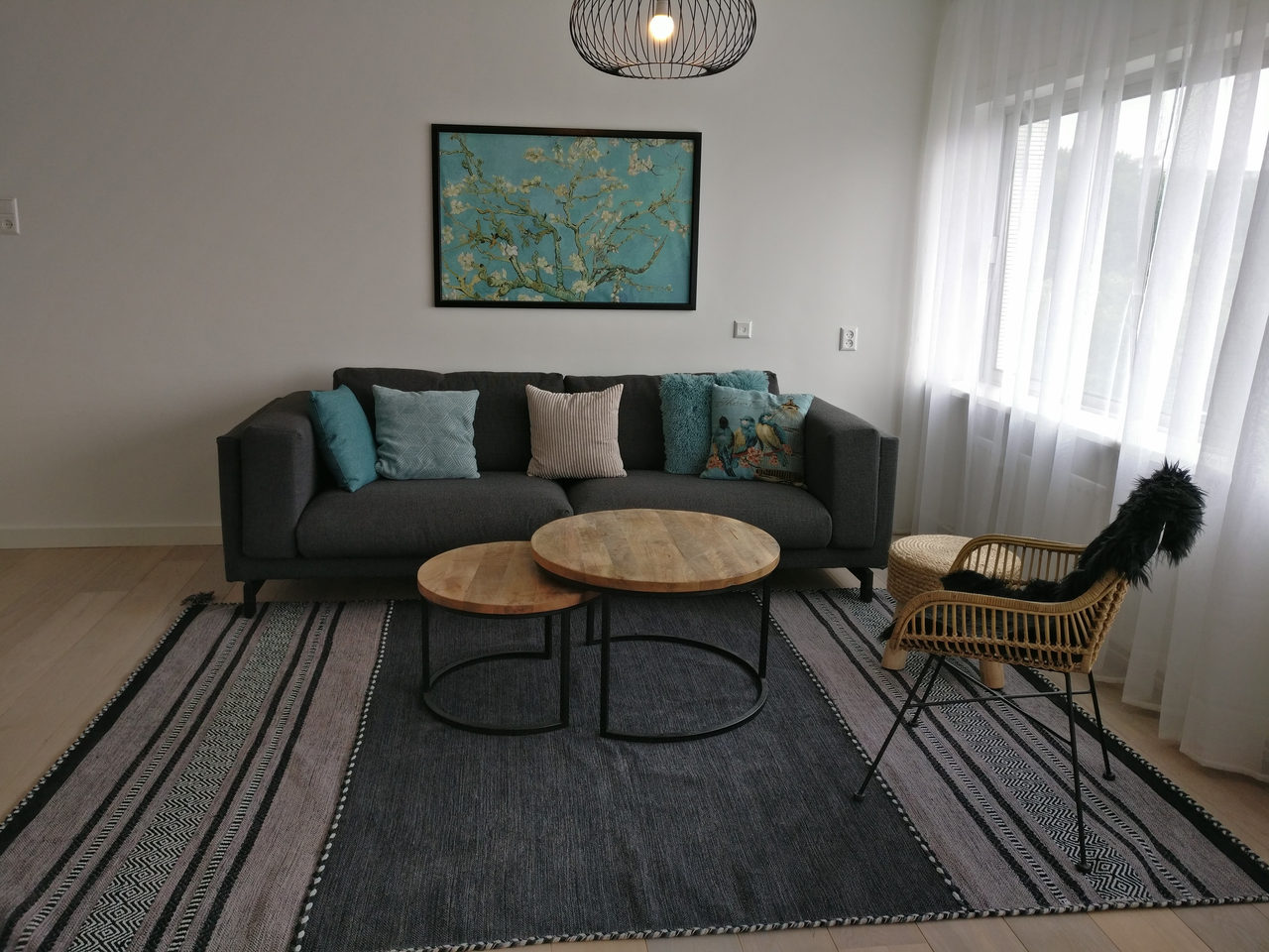 Almond Blossoms: rental property interior design in Amsterdam, photo 3 of 17