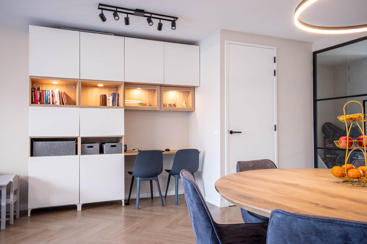 Navy oak: home interior design in Purmerend, photo 5 of 50