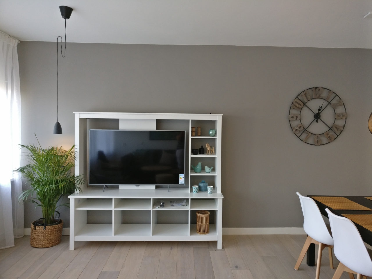 Almond Blossoms: rental property interior design in Amsterdam, photo 2 of 17