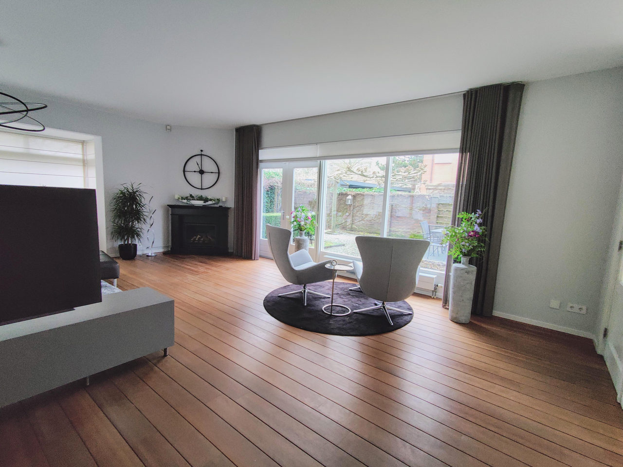 Modern- Luxury: home interior design in Amstelveen
